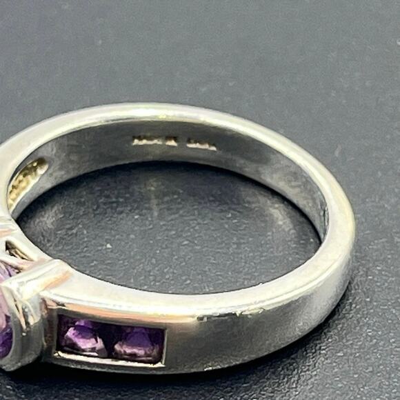 Sterling Silver 3-Stone Amethyst Oval Center Stone Heart Makers Ring Size 8.25 - Picture 8 of 11